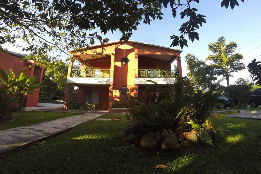 Hotel Villa Hermosa Retalhuleu Esterno foto
