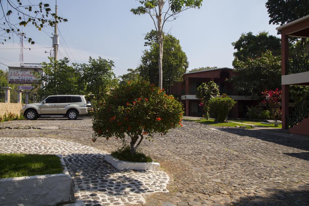 Hotel Villa Hermosa Retalhuleu Esterno foto
